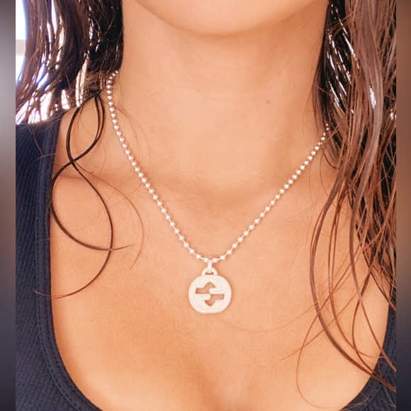 Gucci Necklace - Picture 1 of 2